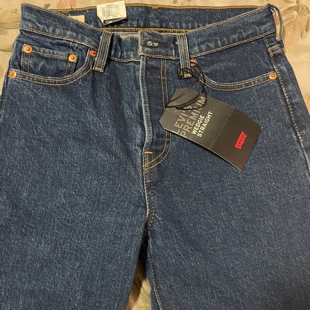 Women’s Levi jeans
